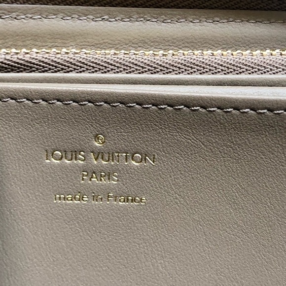 Authentic Louis Vuitton Coussin Monogram Embossed Lambskin Leather Zippy Wallet - Picture 12 of 16